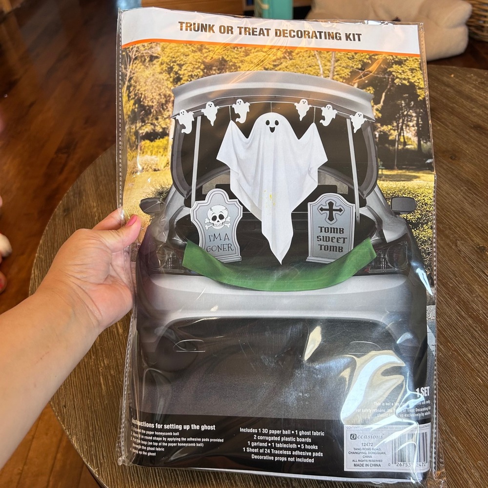 Occasions‎ Trunk or Treat Decorating Kit Ghost Graveyard White New Halloween